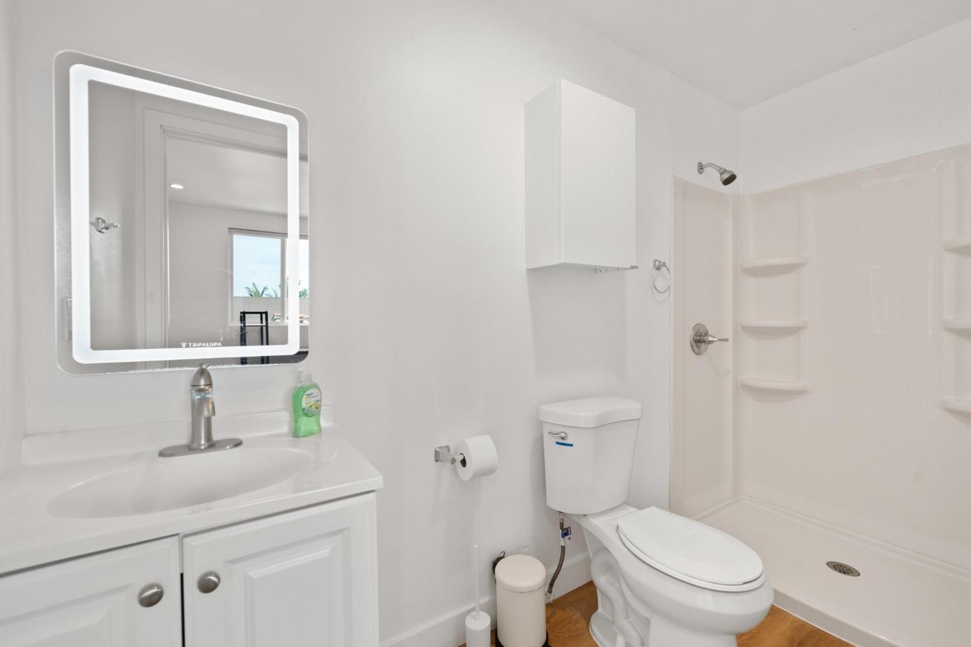 Modern Getaway In The Heart Of La Near Usc, Private Room With Share Living Room And Kitchen Los Angeles Exteriör bild