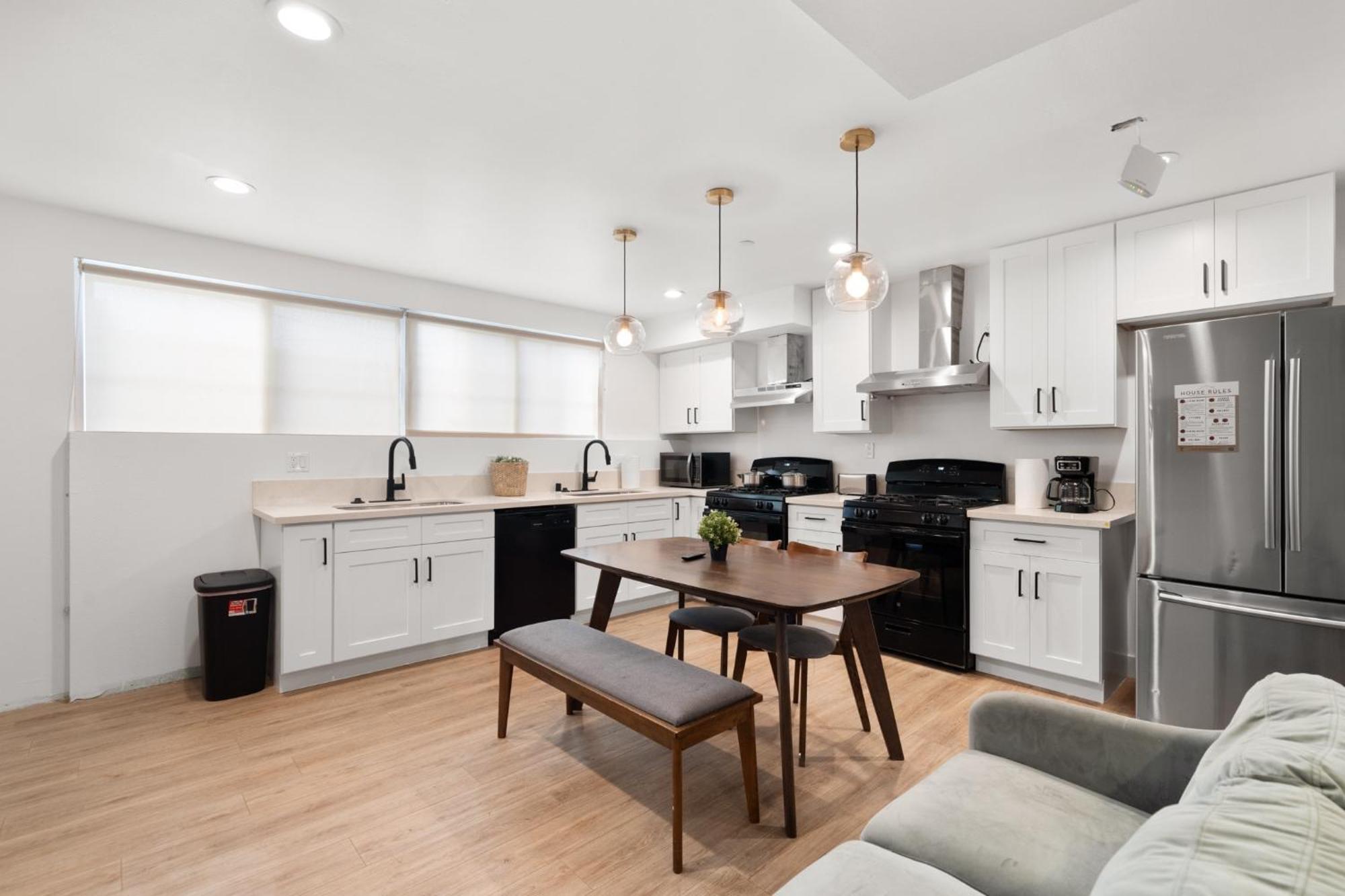 Modern Getaway In The Heart Of La Near Usc, Private Room With Share Living Room And Kitchen Los Angeles Exteriör bild