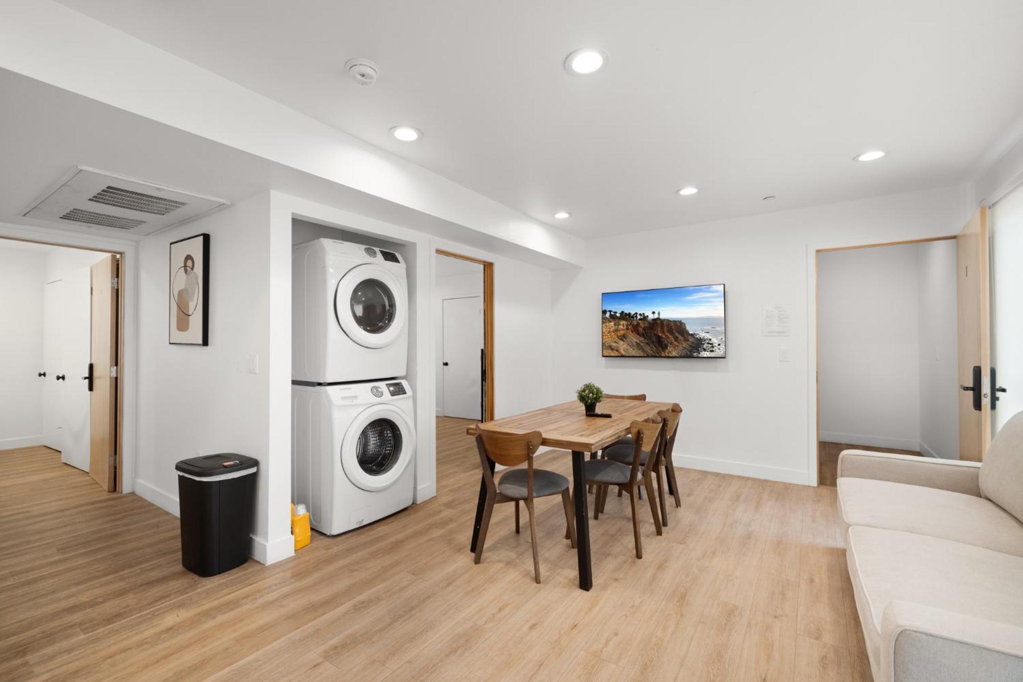 Modern Getaway In The Heart Of La Near Usc, Private Room With Share Living Room And Kitchen Los Angeles Exteriör bild